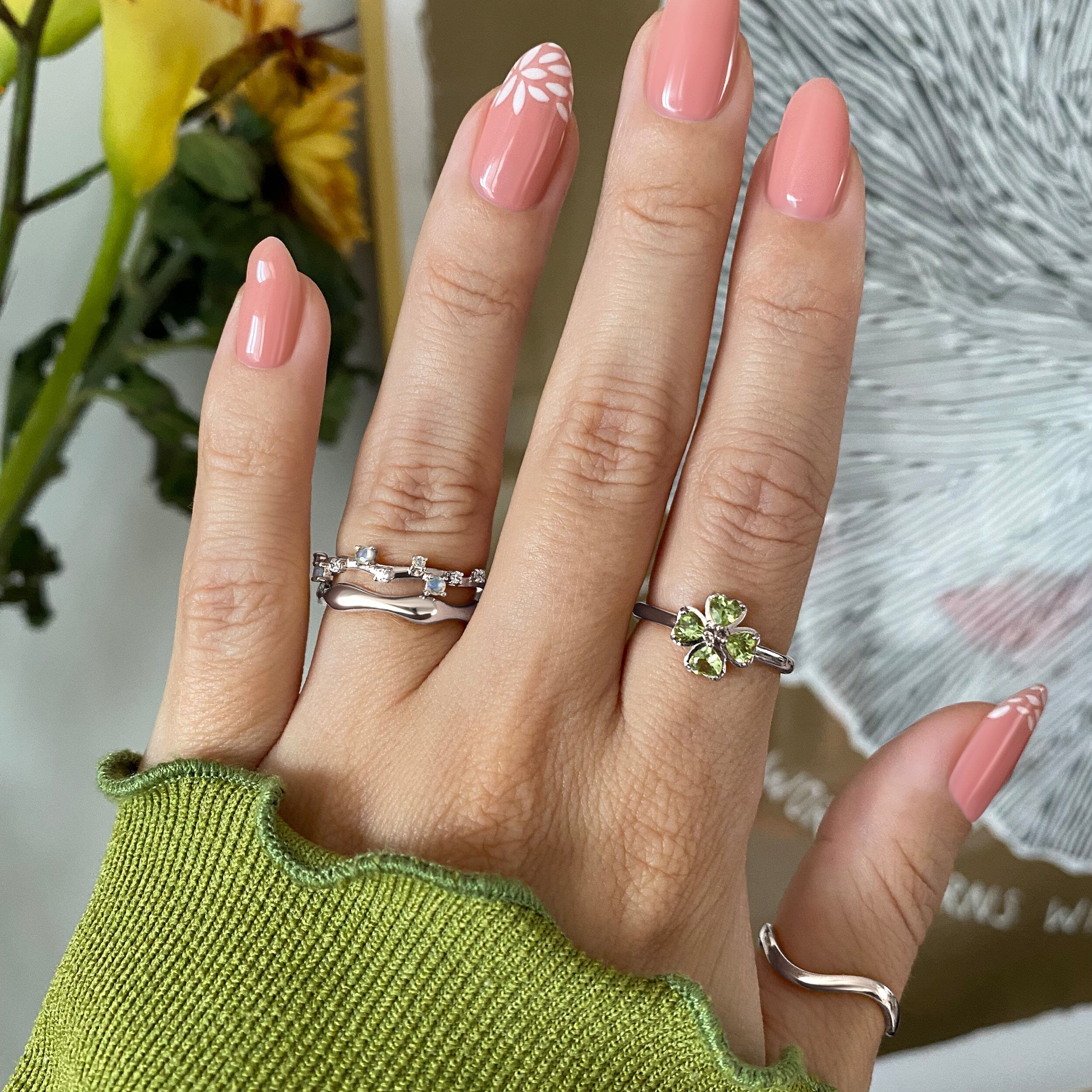 Shamrock Ring - Peridot - Image 12